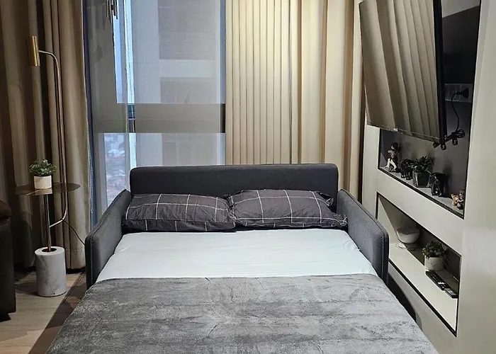 One Bedroom Premier At Eastwood Global Plaza Luxury Residences Apartment